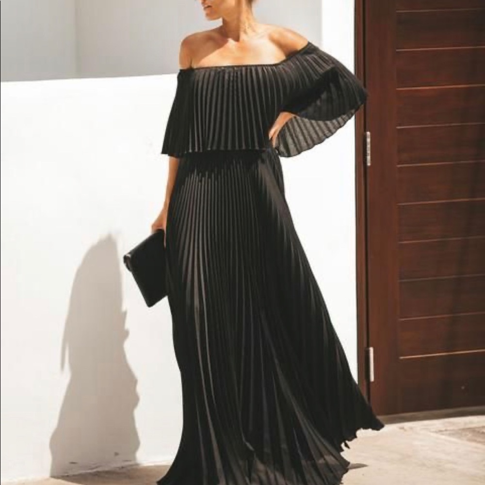 Vici collection pleated maxi